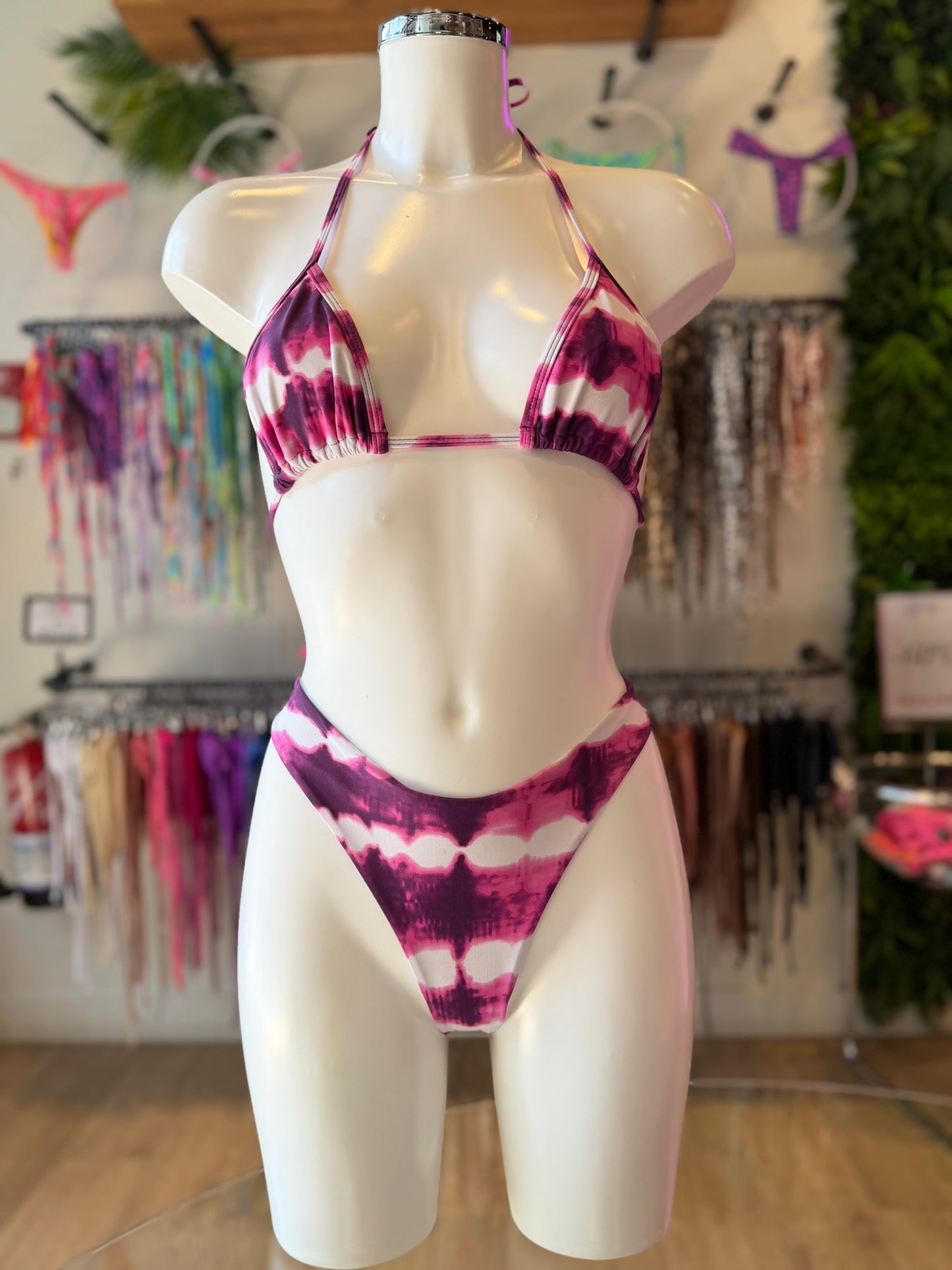 BRASILEÑA CLÁSICA TIE DYE MORADO