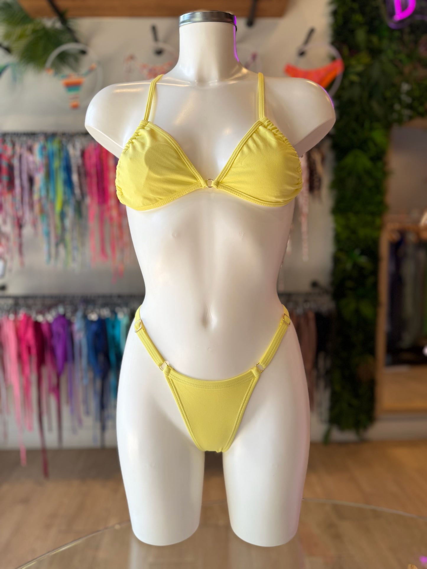 MINI TANGA REGULABLE BÁSICO AMARILLO PASTEL