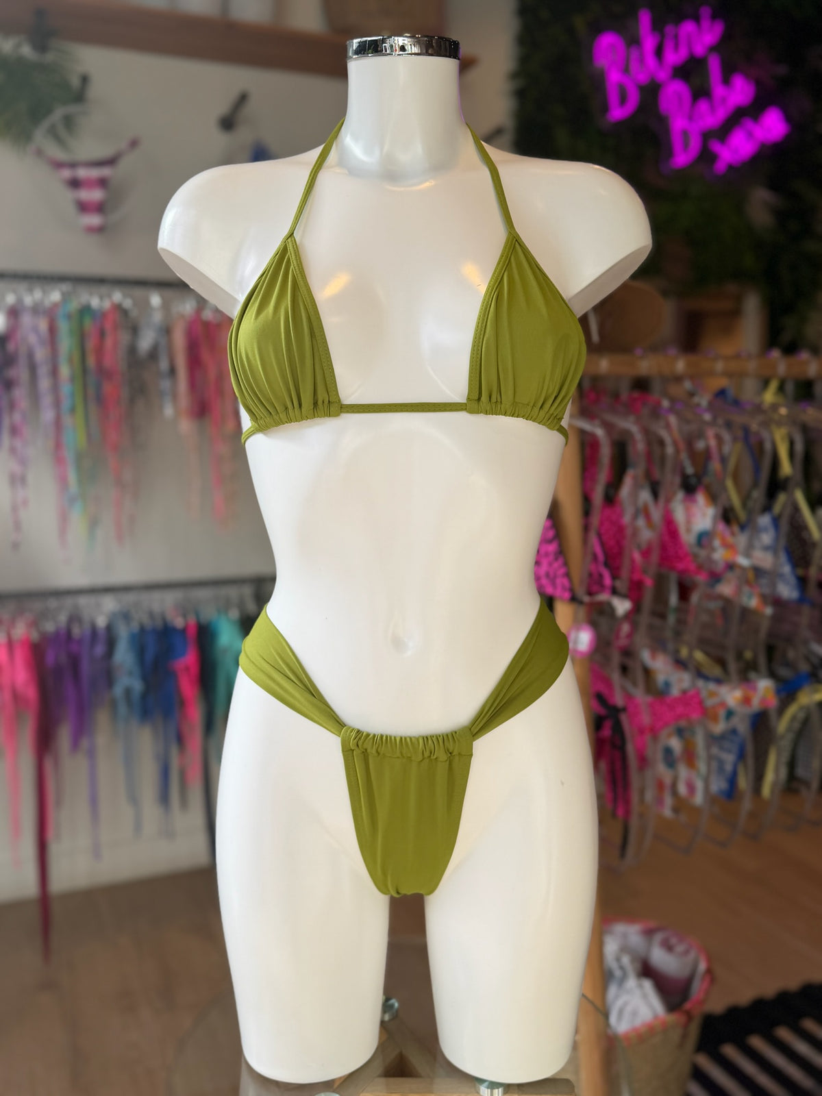 TANGA CORTINA BÁSICO VERDE MANZANA