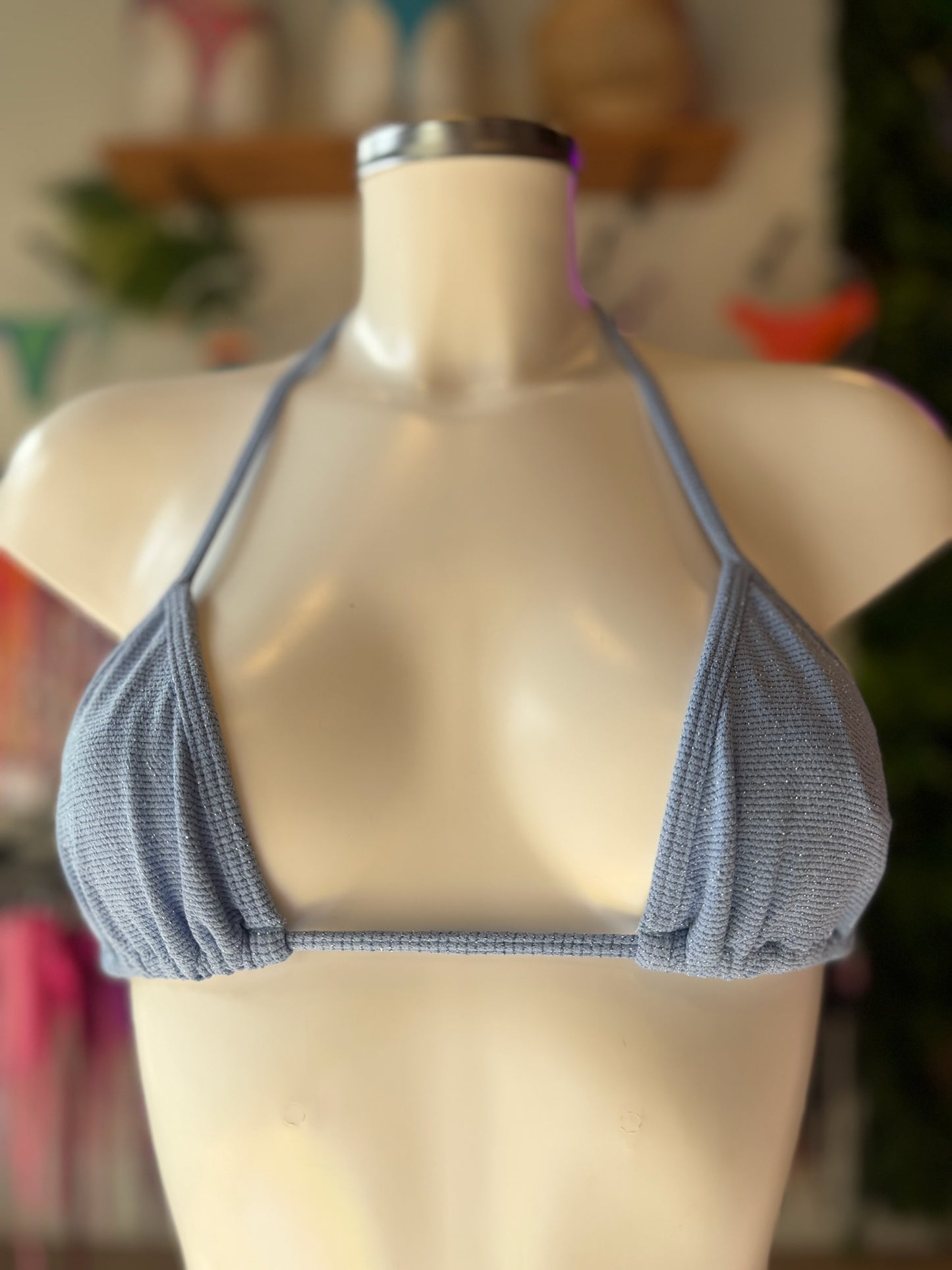 TRIÁNGULO CORTINA LUREX AZUL CIELO