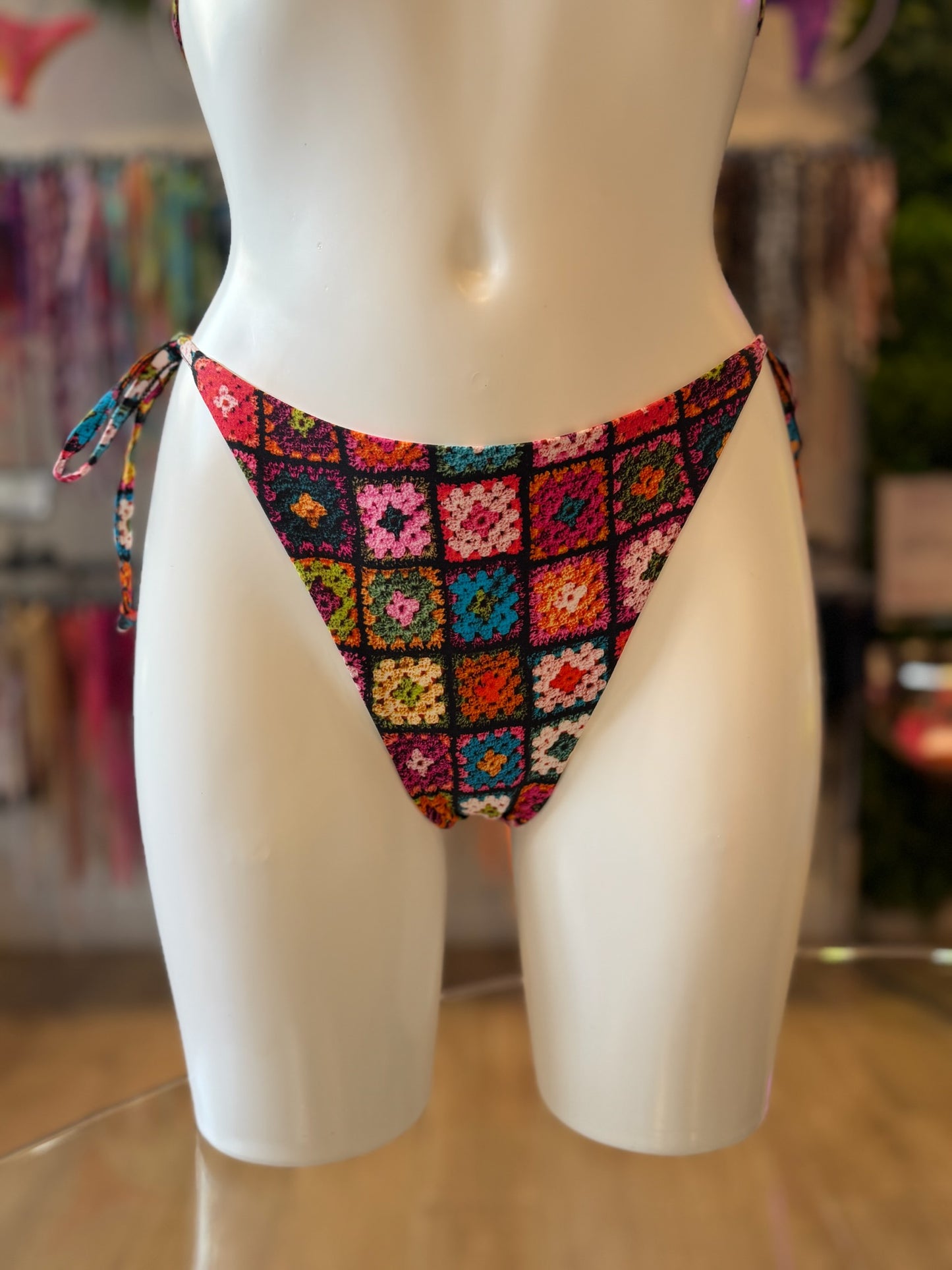 BRASILEÑA LAZOS ESTAMPA CROCHET