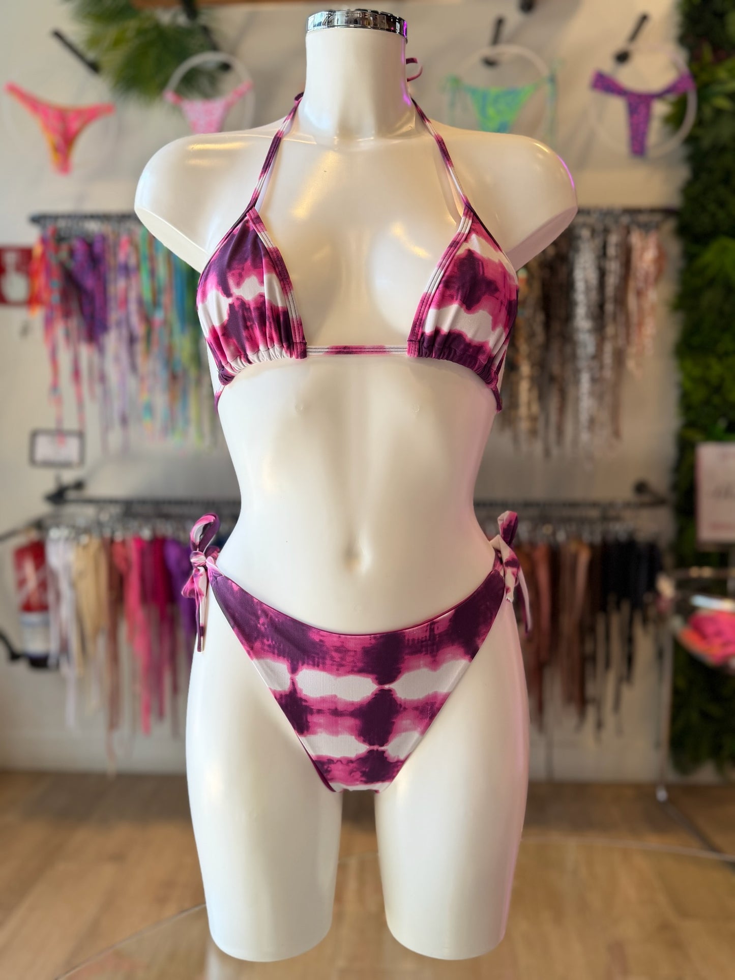 BRASILEÑA LAZOS TIE DYE MORADO