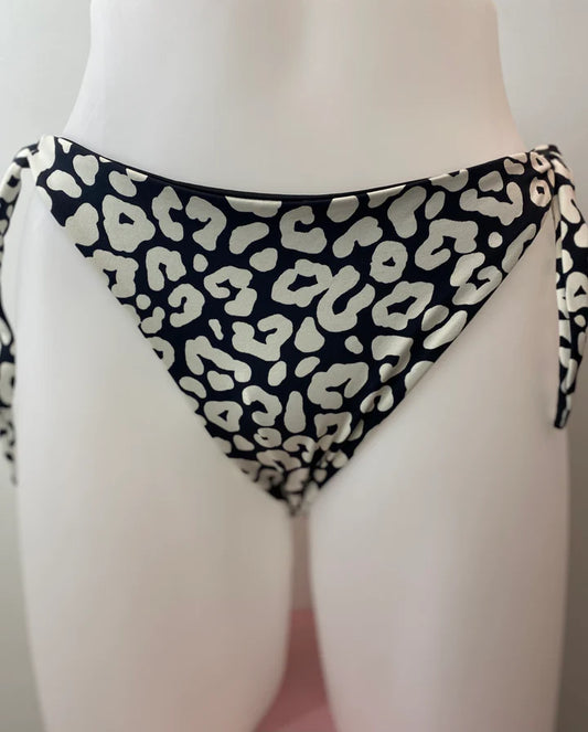 BRASILEÑA LAZOS LEOPARDO BLACK & WHITE