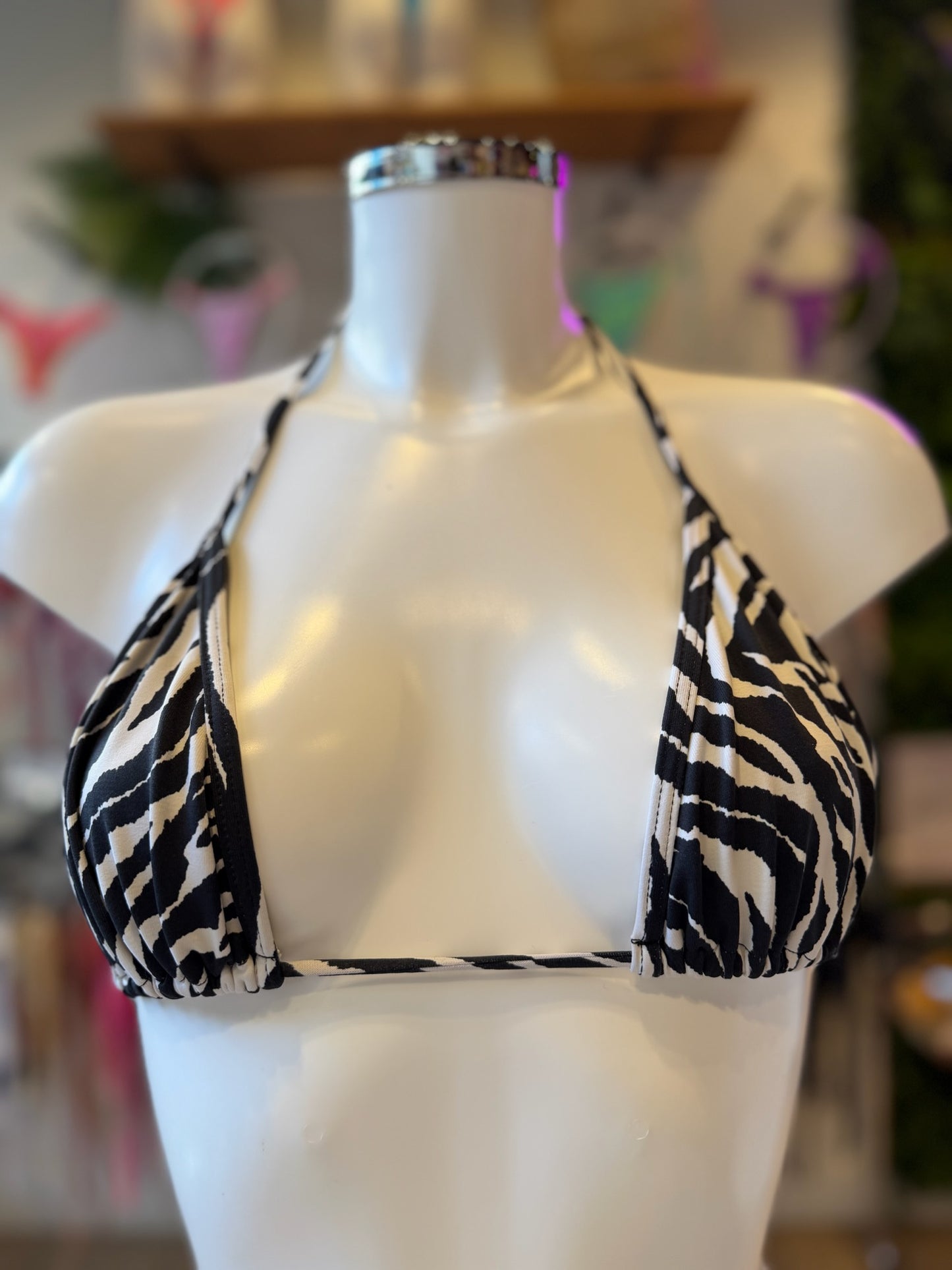 TRIÁNGULO CORTINA ZEBRA