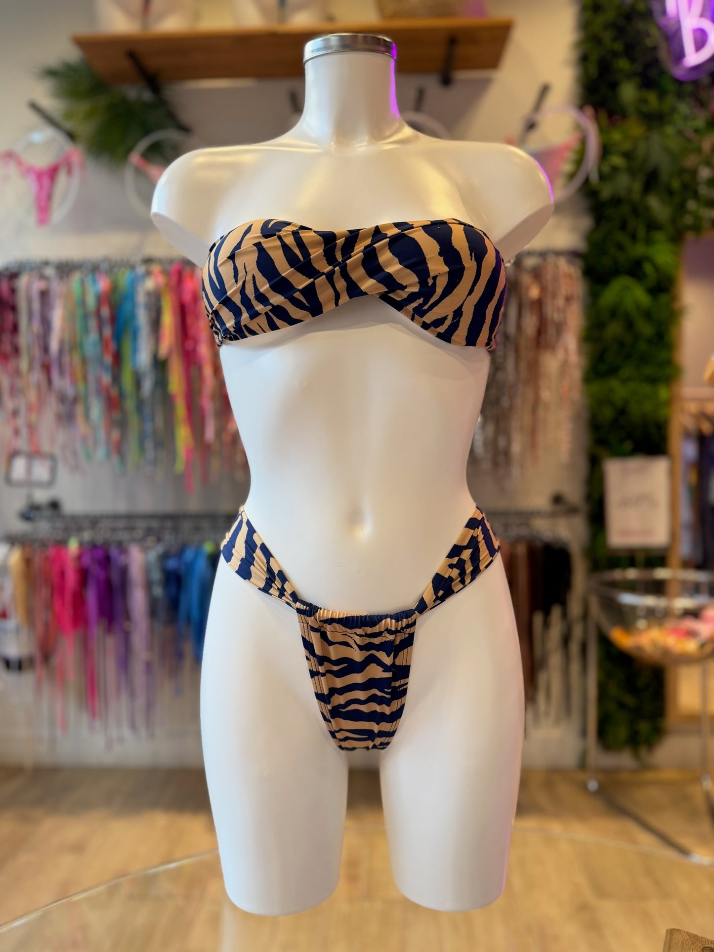 TANGA CORTINA ZEBRA ORO-MARINO