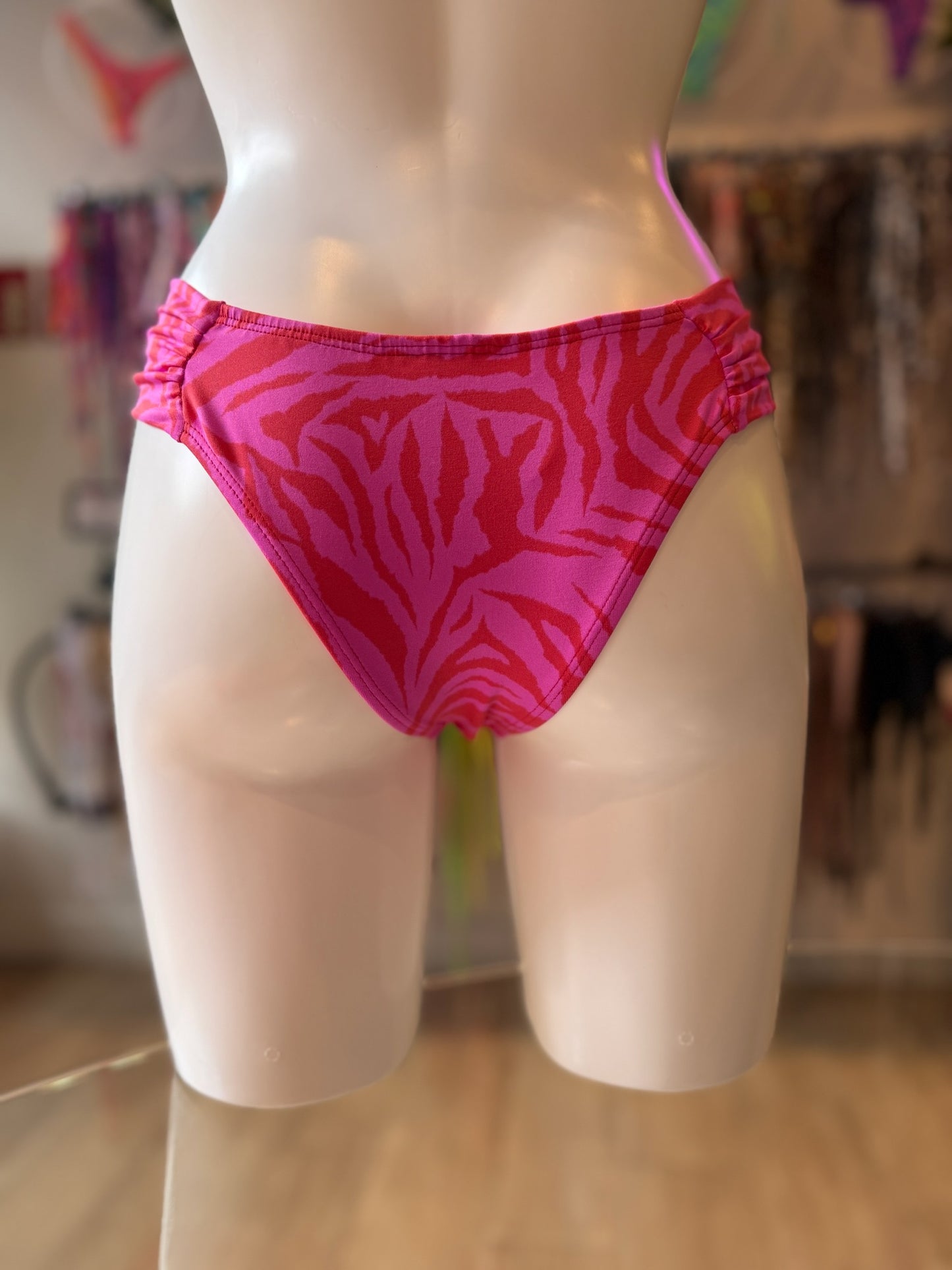 BRASILEÑA MARIPOSA ZEBRA FUCSIA-ROJO