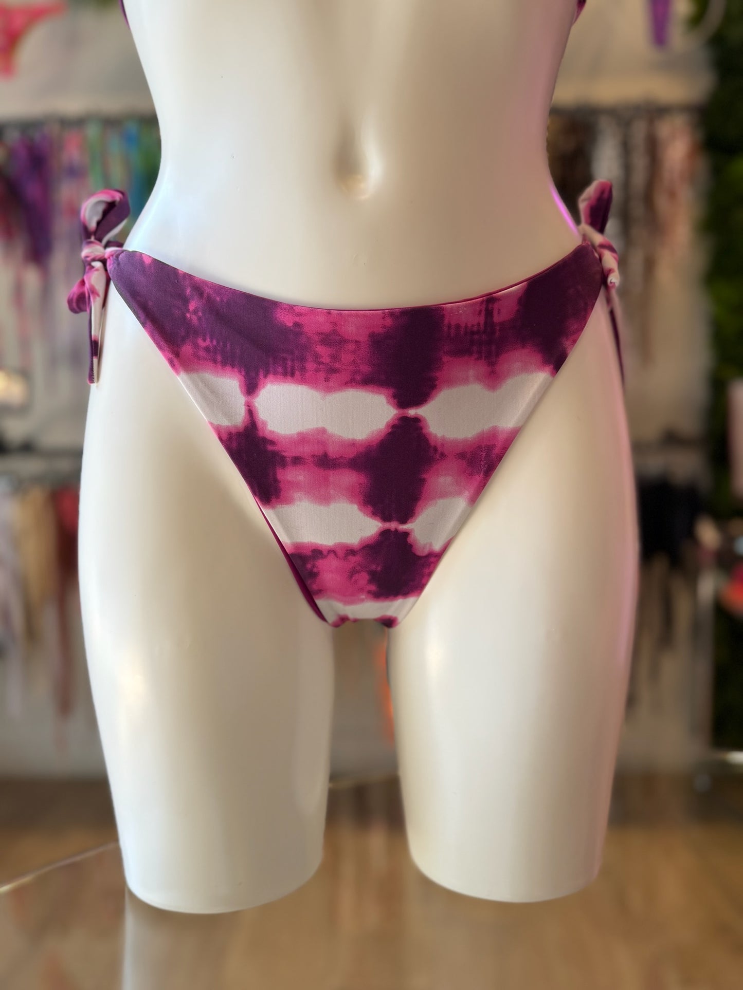 BRASILEÑA LAZOS TIE DYE MORADO