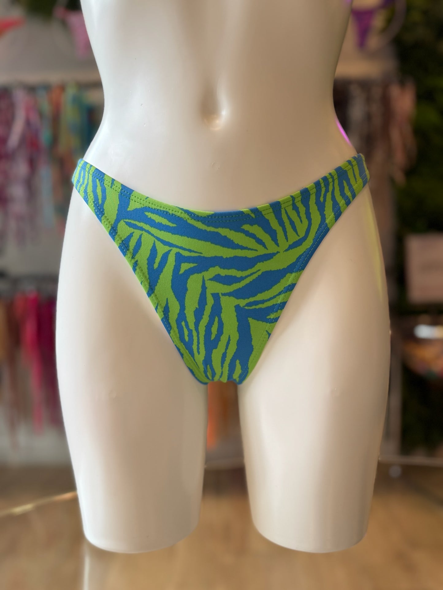 TANGA ASA DELTA ZEBRA VERDE-AZUL