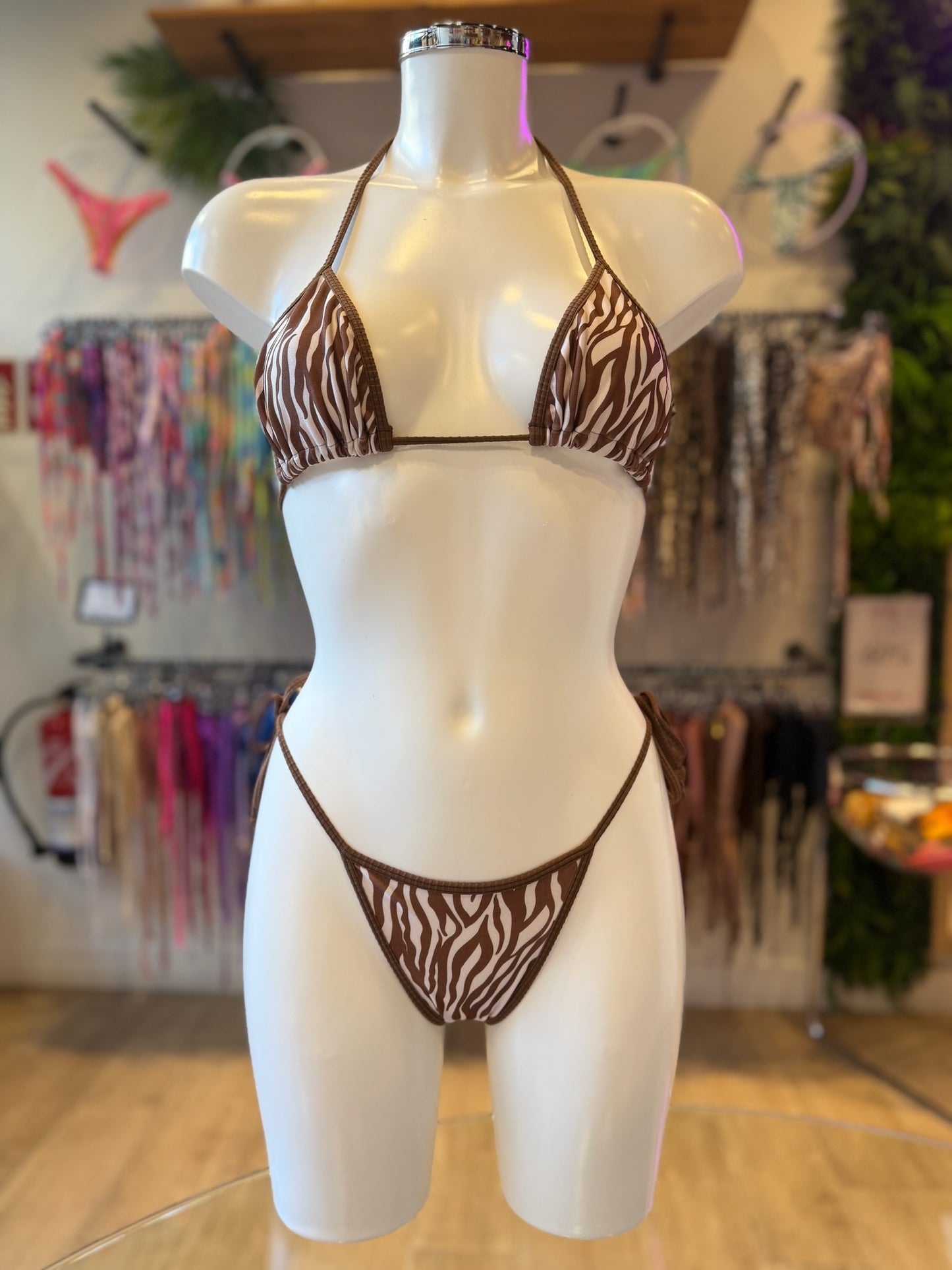 TANGA LAZOS ZEBRA CAPUCHINO