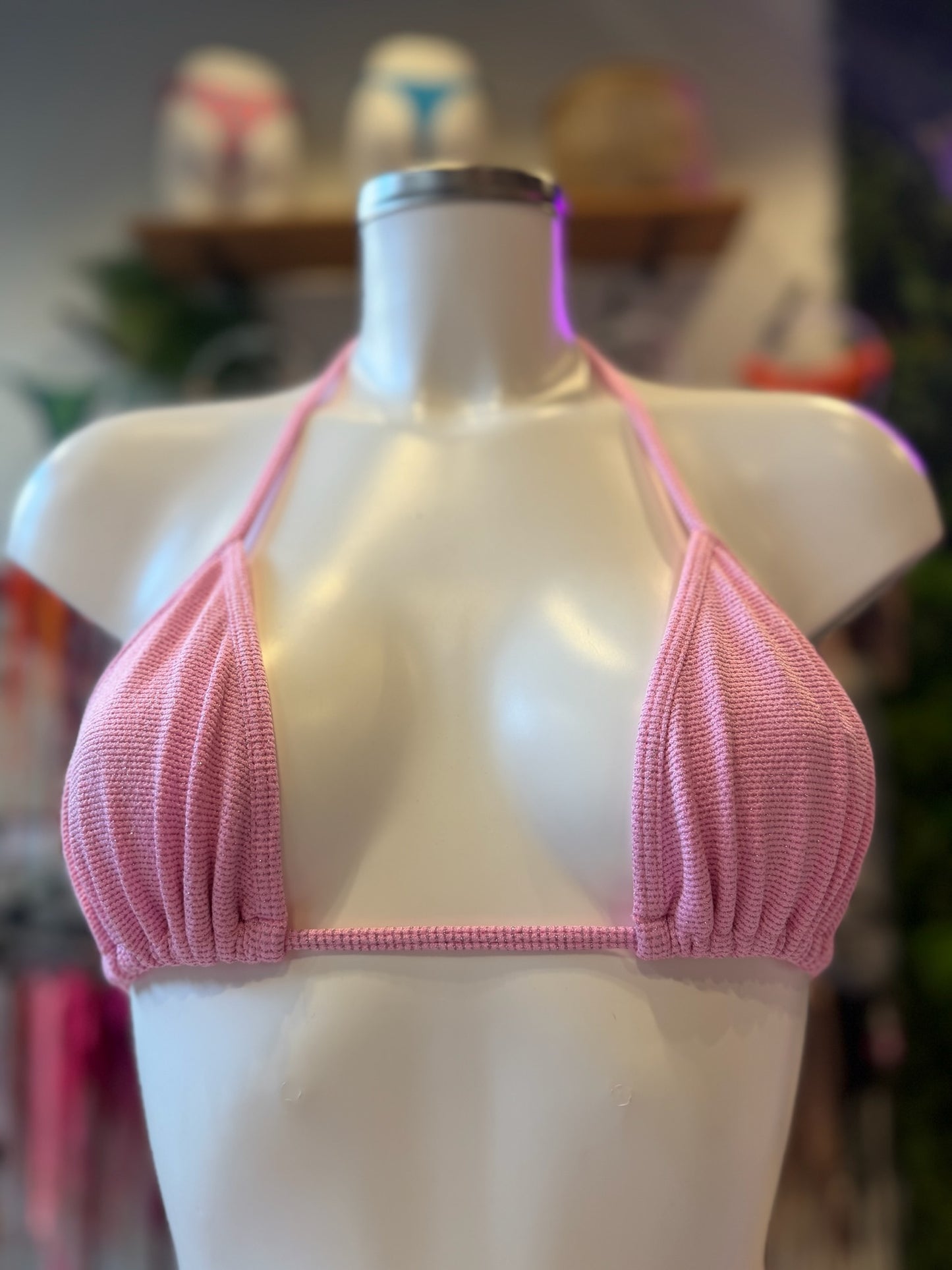 TRIÁNGULO CORTINA LUREX CHICLE