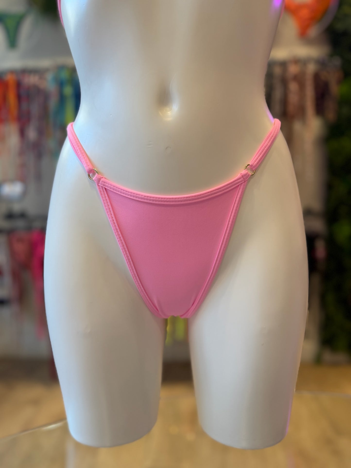 TANGA REGULABLE BÁSICO ROSA BARBIE