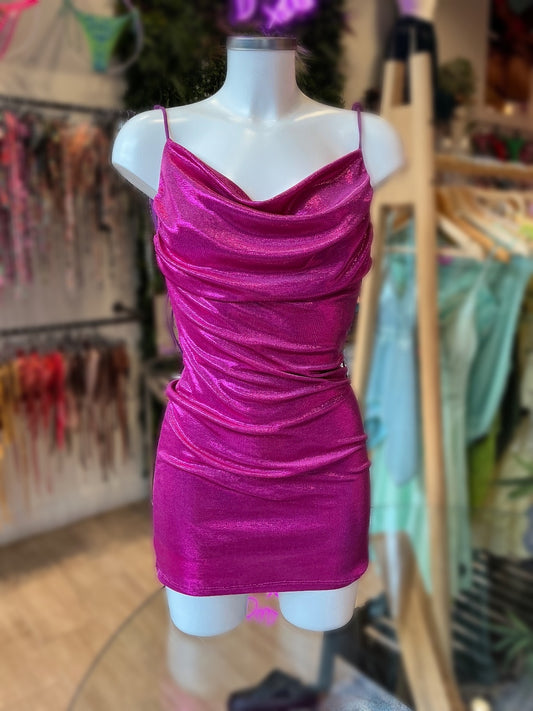 VESTIDO RIPPLE ESCOTE METÁLICO UNICOLOR