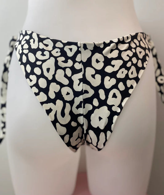BRASILEÑA LAZOS LEOPARDO BLACK & WHITE