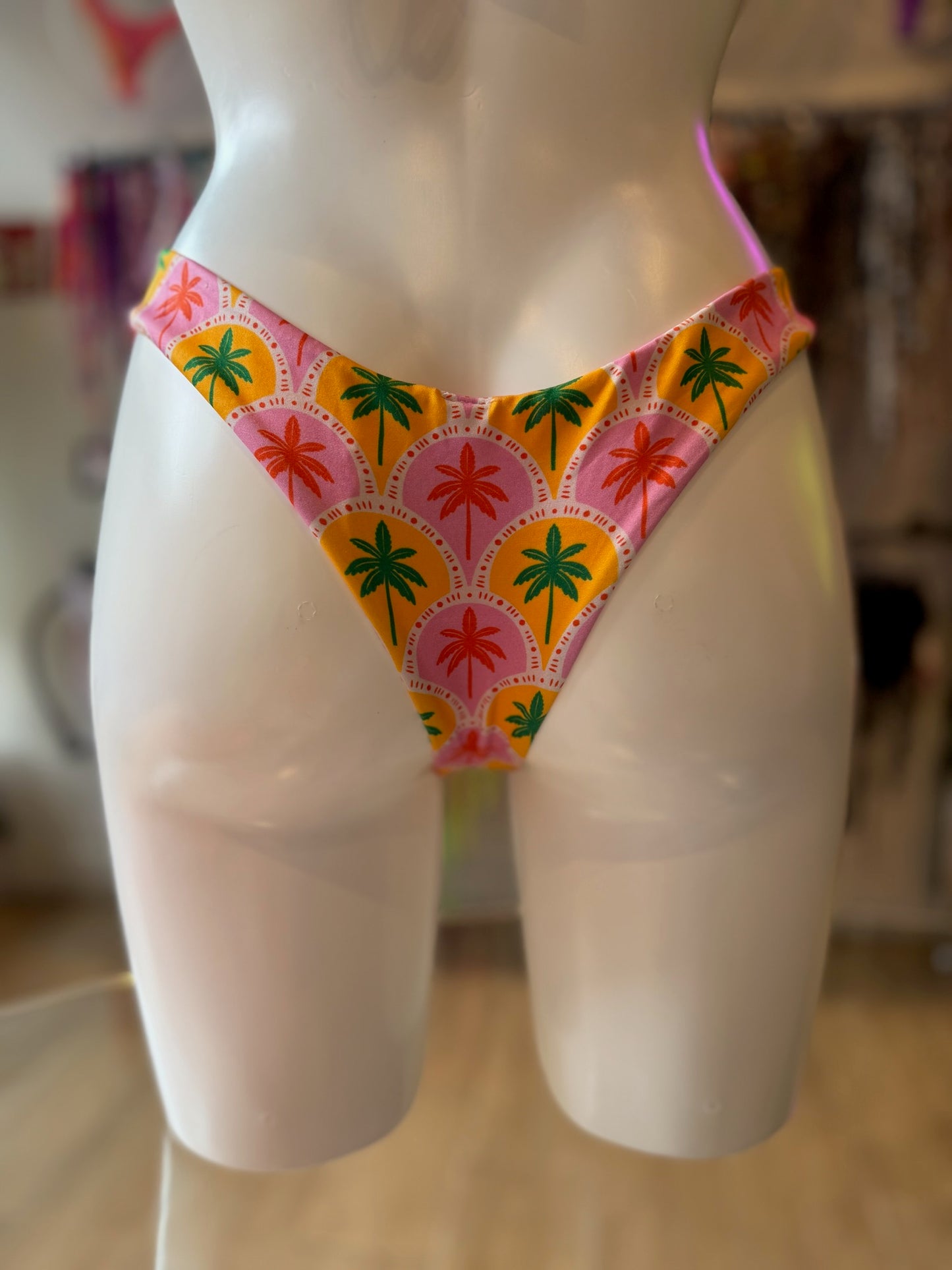 TANGA ASA DELTA PALMS ROSA