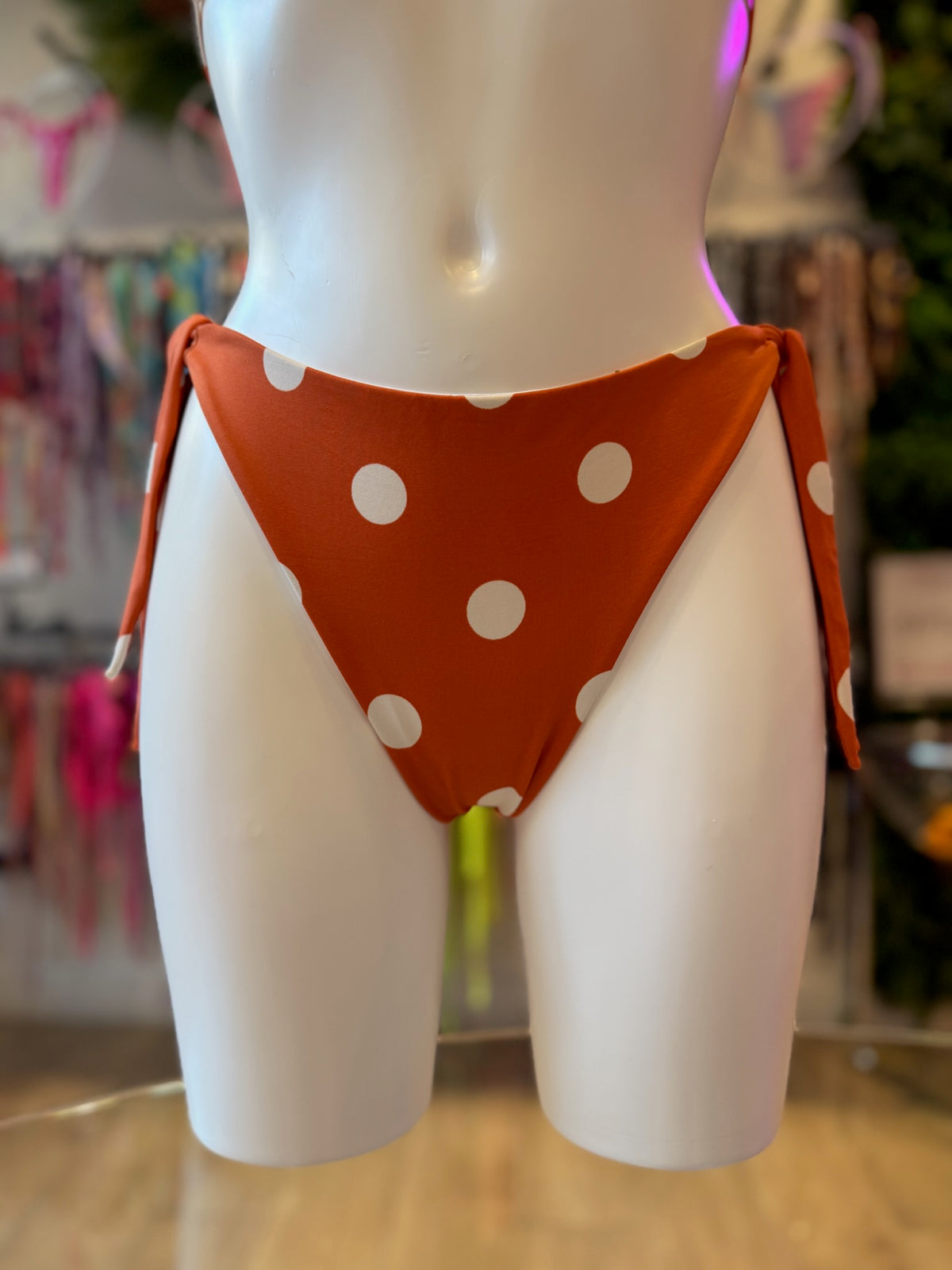 BRASILEÑA LAZOS LUNARES NARANJA-CREMA