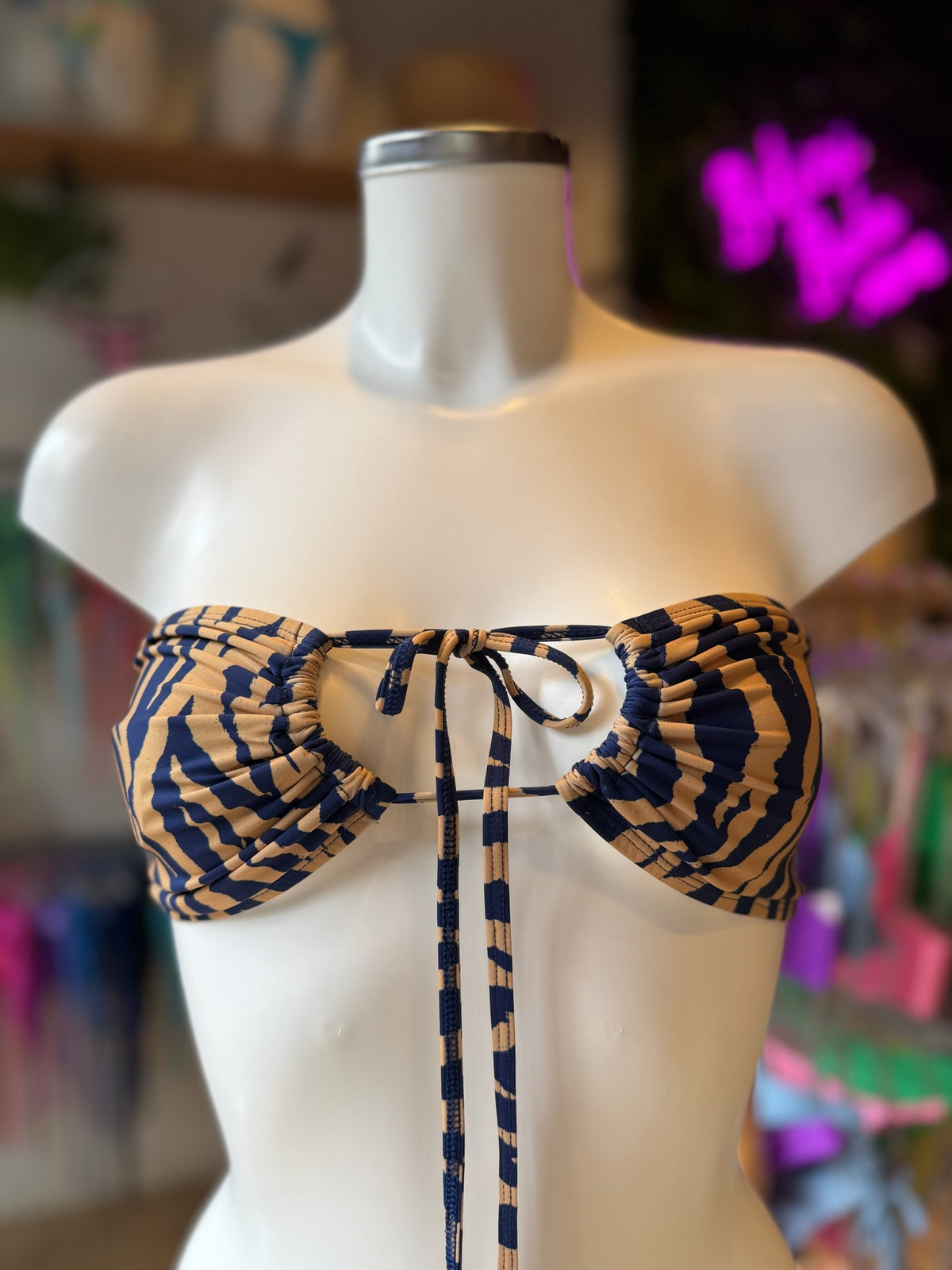 TOP MIL MANERAS ZEBRA ORO-MARINO