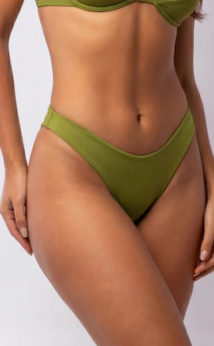 BRASILEÑA CLÁSICA BÁSICO VERDE MANZANA
