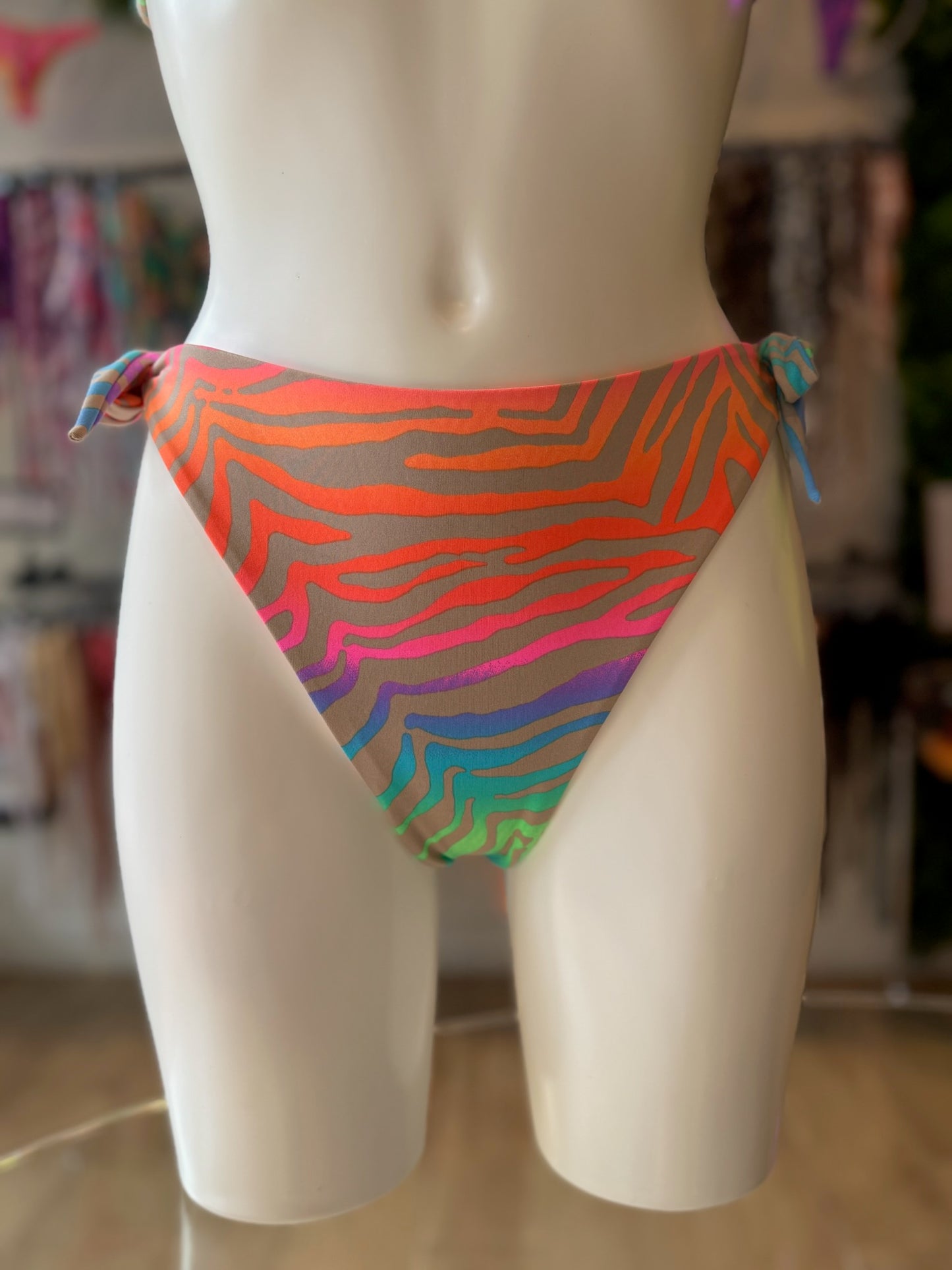 BRASILEÑA LAZOS ZEBRA NUDE-COLORES