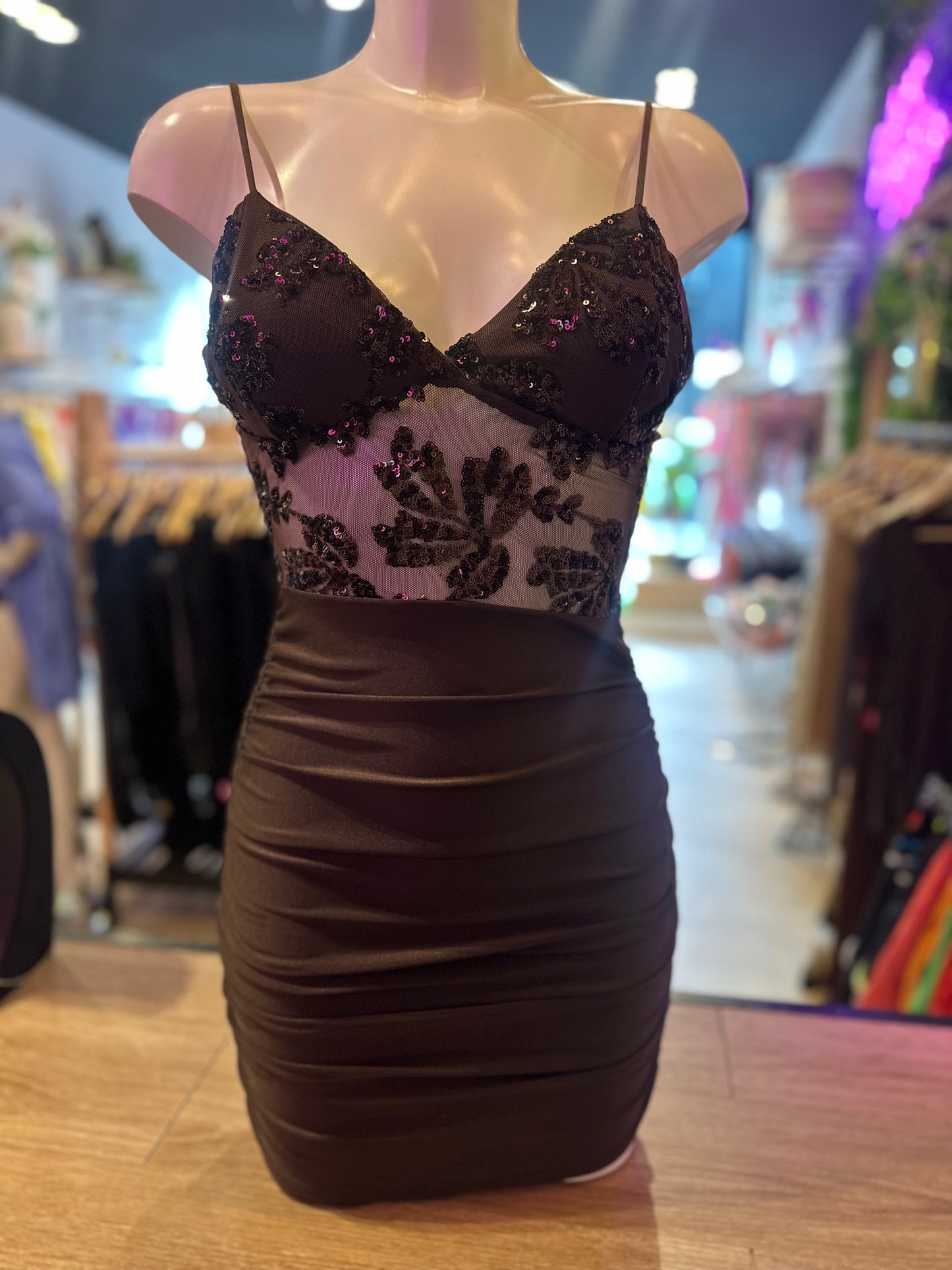 VESTIDO NELLY LENTEJUELAS