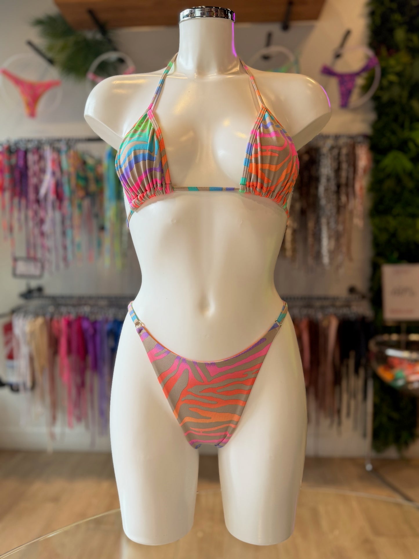 TANGA REGULABLE ZEBRA NUDE-COLORES