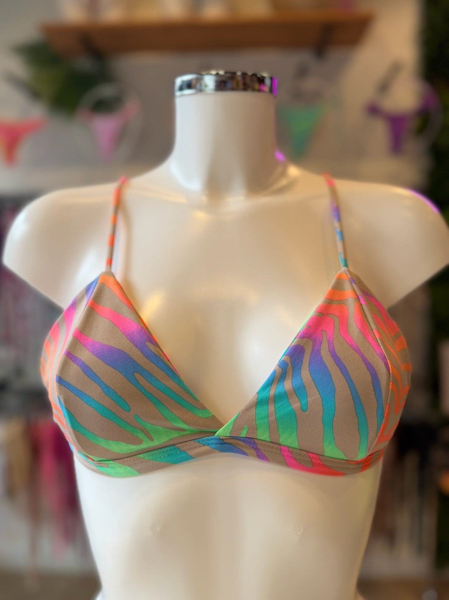 TRIÁNGULO FIJO ZEBRA NUDE-COLORES