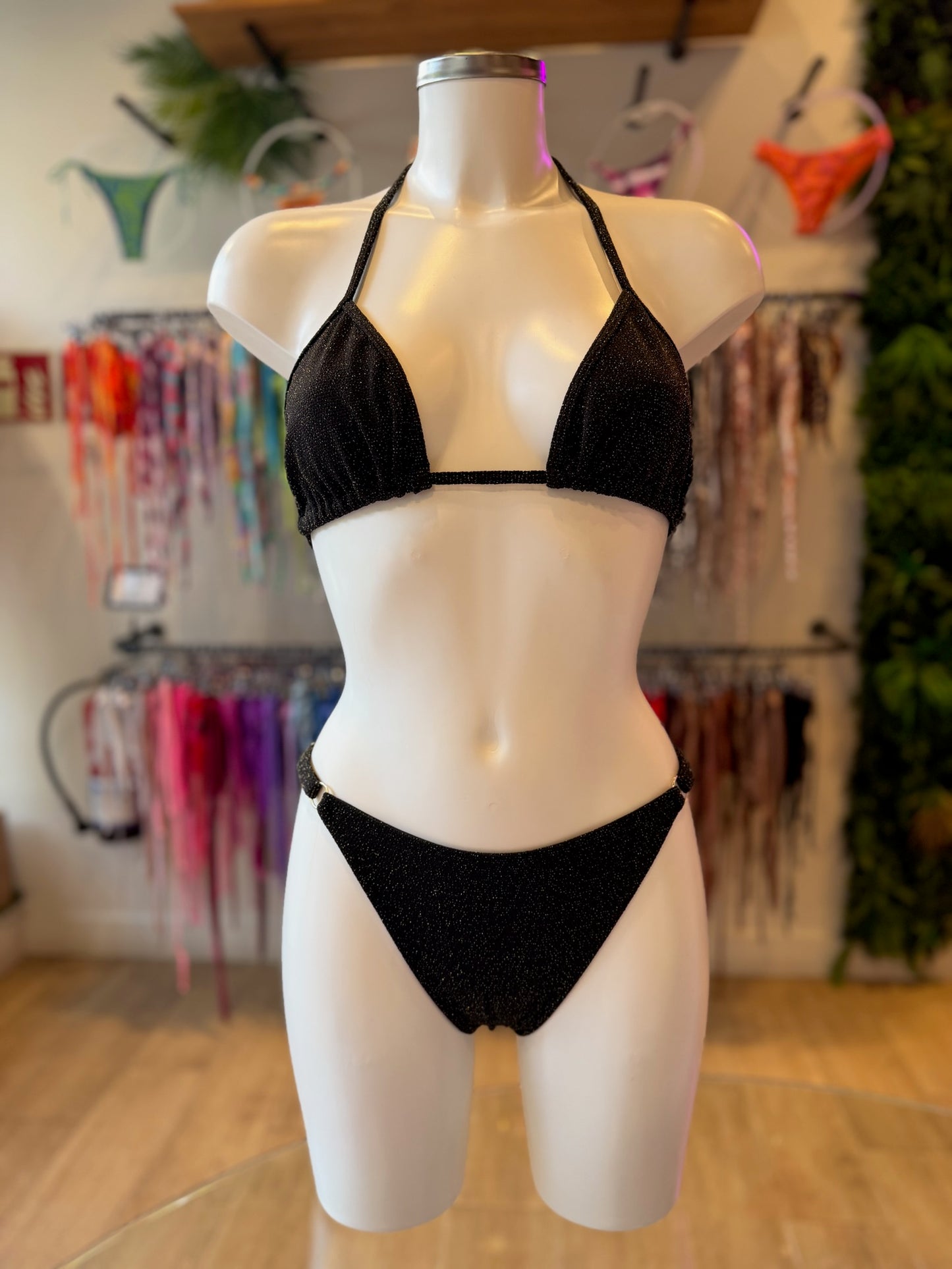 BRASILEÑA CLÁSICA REGULABLE LUREX NEGRO