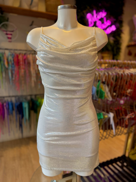 VESTIDO RIPPLE ESCOTE METÁLICO UNICOLOR