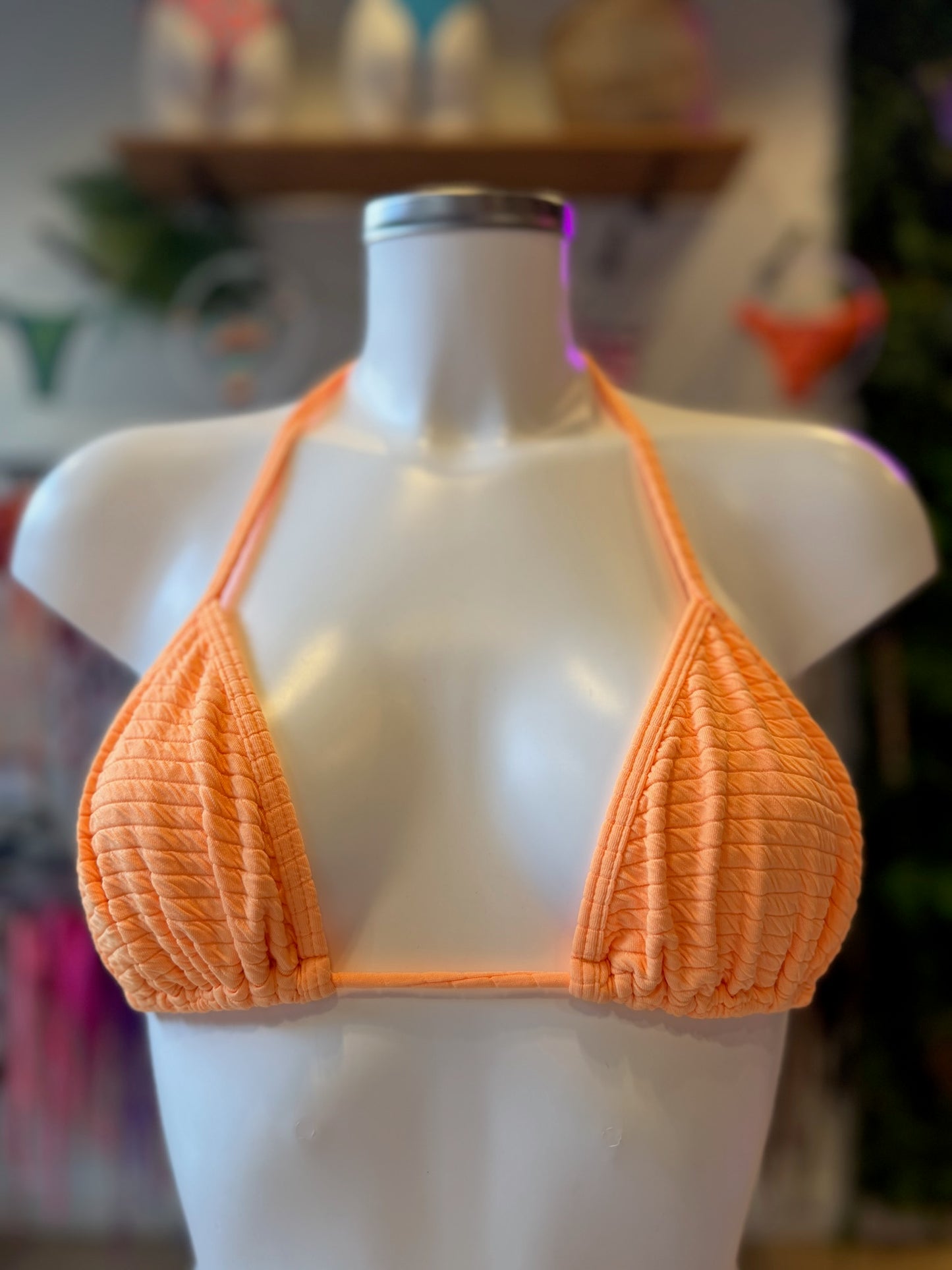 TRIÁNGULO CORTINA DRAPE NARANJA NEÓN