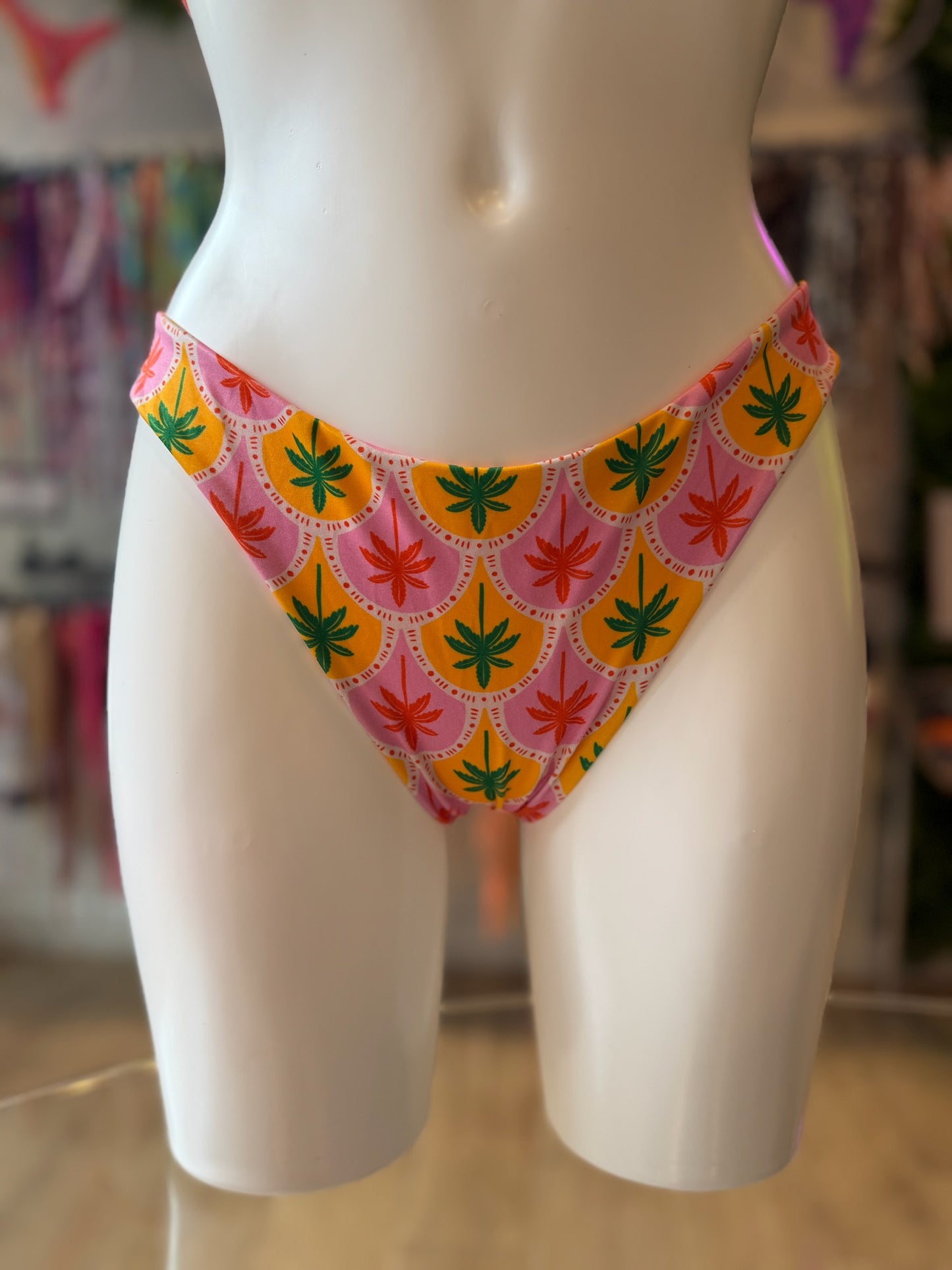 TANGA ASA DELTA PALMS ROSA