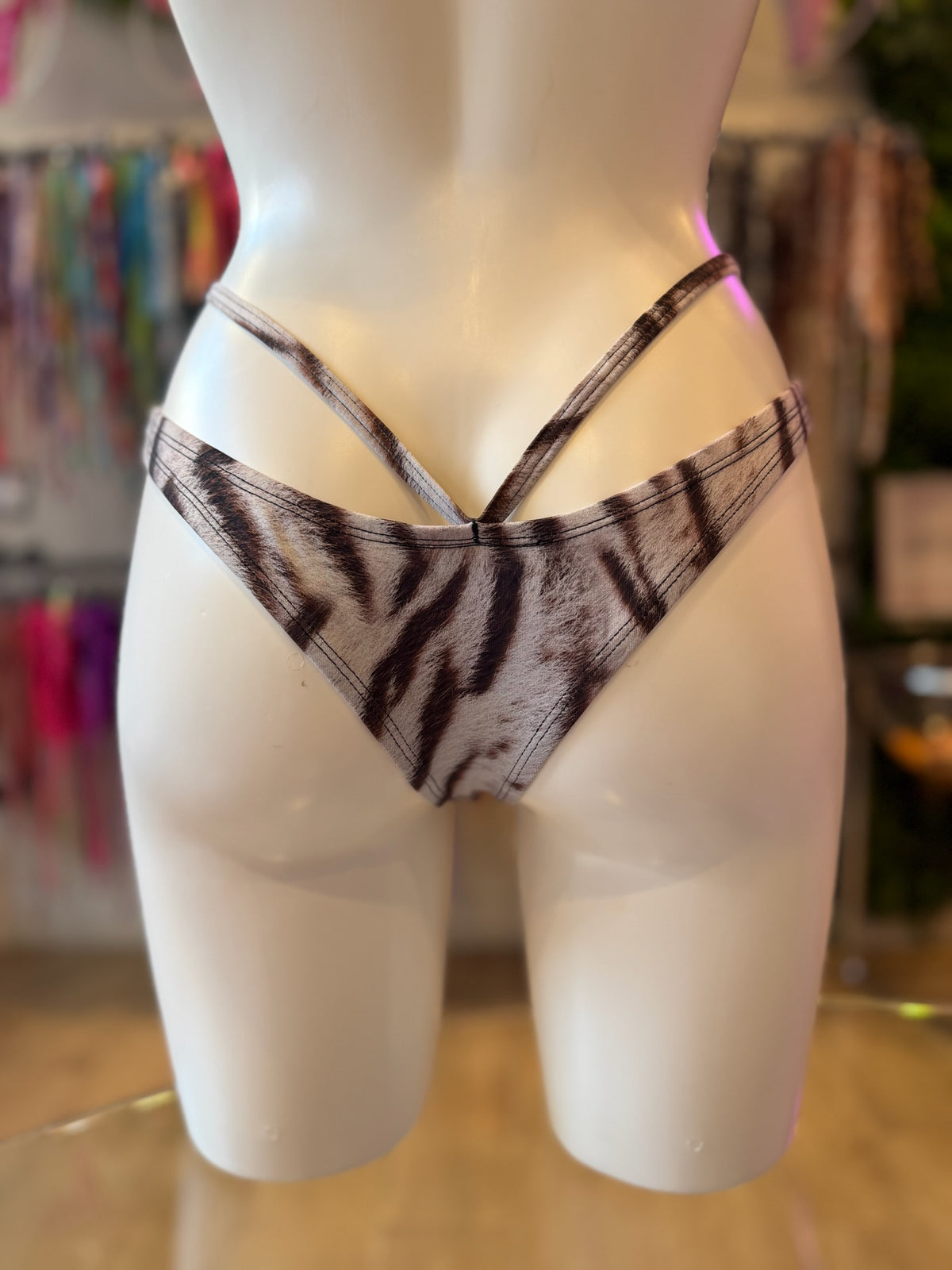TANGA ASA DELTA DOBLE LOBO