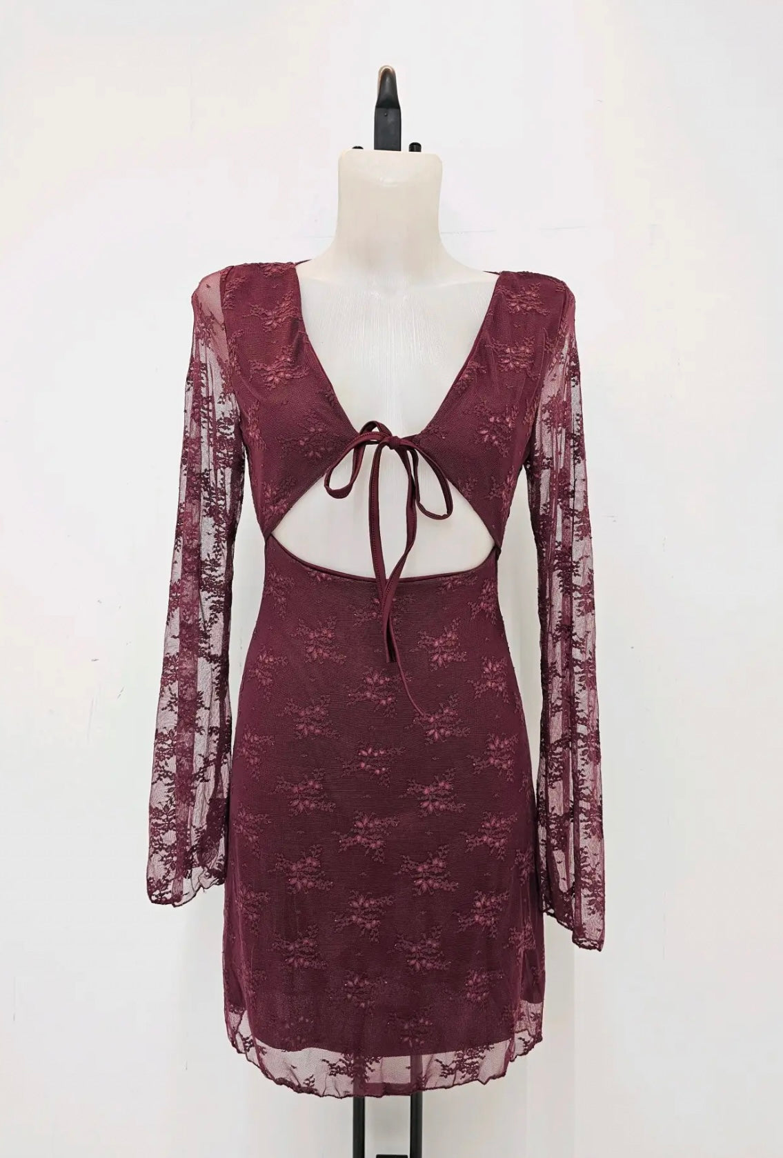 VESTIDO ENCAJE LAZO