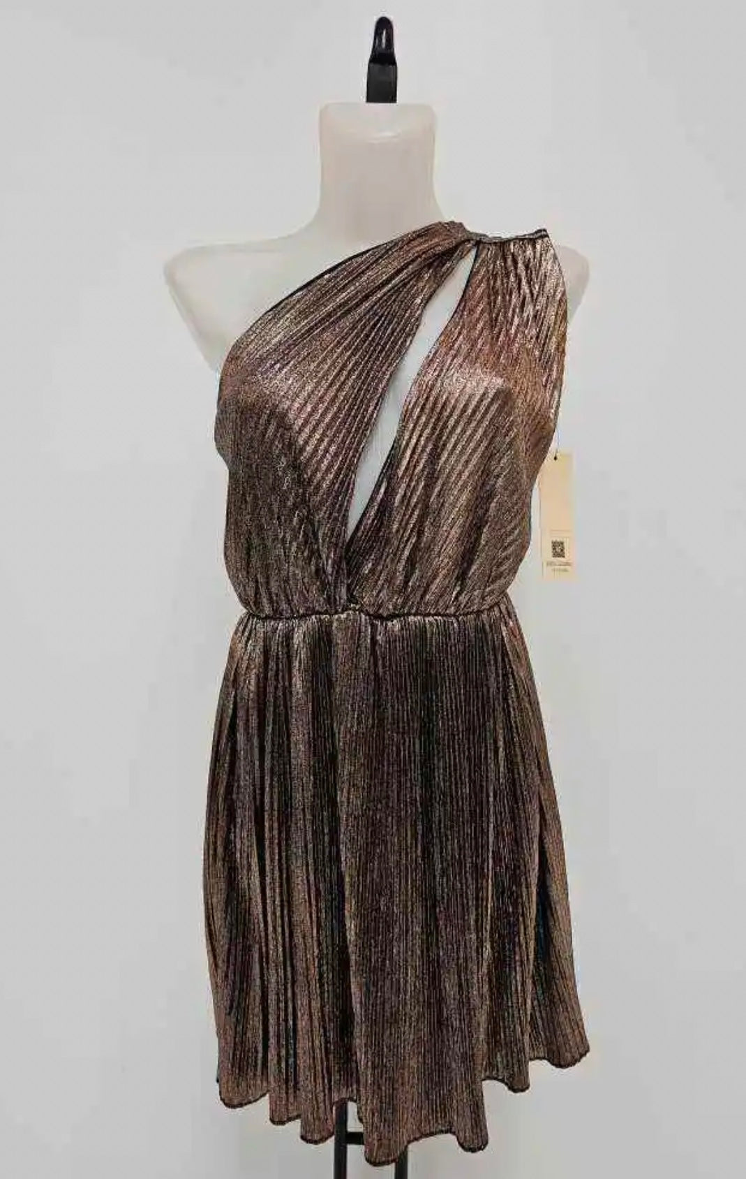 VESTIDO MONOHOMBRO METÁLICO
