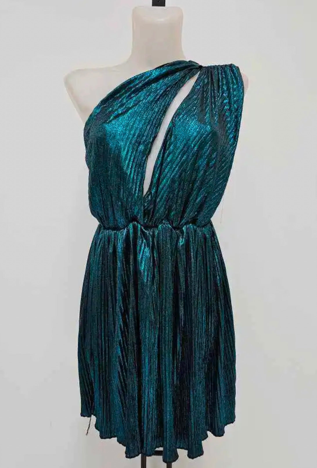 VESTIDO MONOHOMBRO METÁLICO